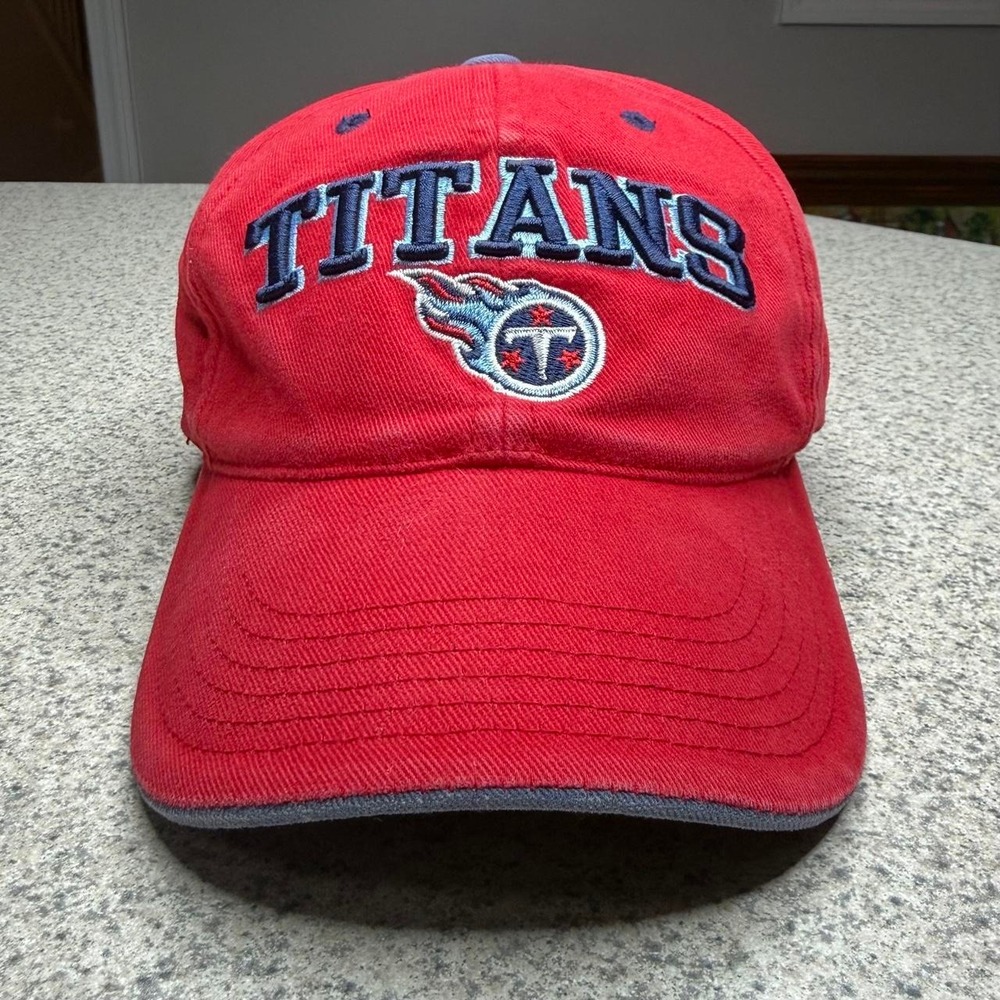 Vintage Twins Enterprise Tennessee Titans Red Slouch Strapback‎ Hat